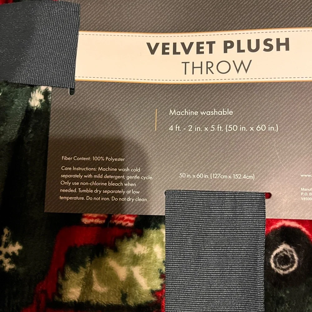 Festive Velvet Plush Throw Blanket